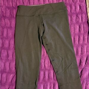 Lululemon cropped reversible pants